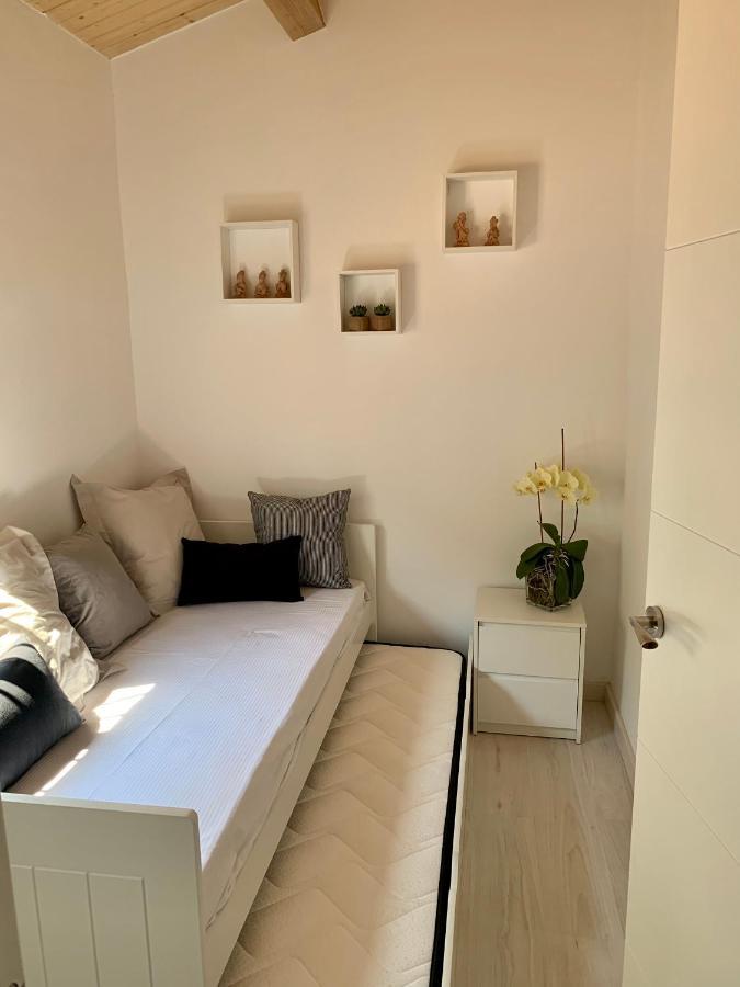 Flat In Girona City Centre - 5 Mins From Old Town And Train Station Exterior photo